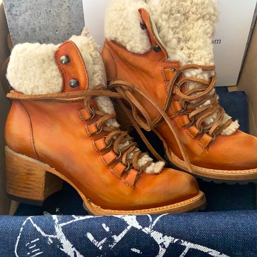 Brand NEW!! freeBird booties